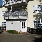 Winzergasthof Zum Kellerstuebchen Mehring (Rhineland-Palatinate)