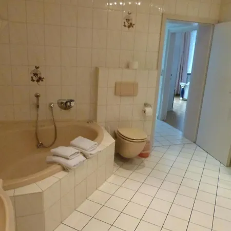 Winzergasthof Zum Kellerstuebchen Guest house Mehring (Rhineland-Palatinate)