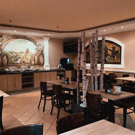 Winzergasthof Zum Kellerstübchen 3* Mehring (Rhineland-Palatinate)