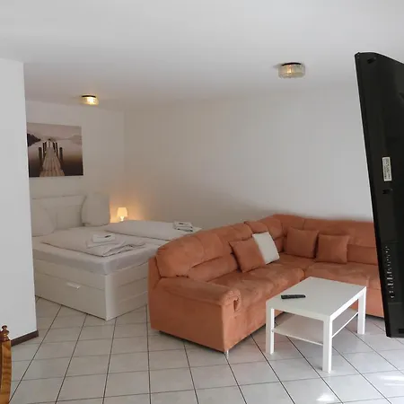 Winzergasthof Zum Kellerstuebchen 3*