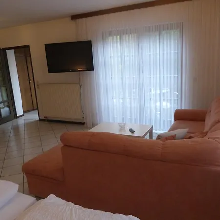 Winzergasthof Zum Kellerstuebchen Mehring (Rhineland-Palatinate)