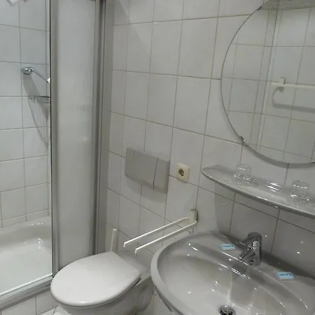 Winzergasthof Zum Kellerstuebchen 3*