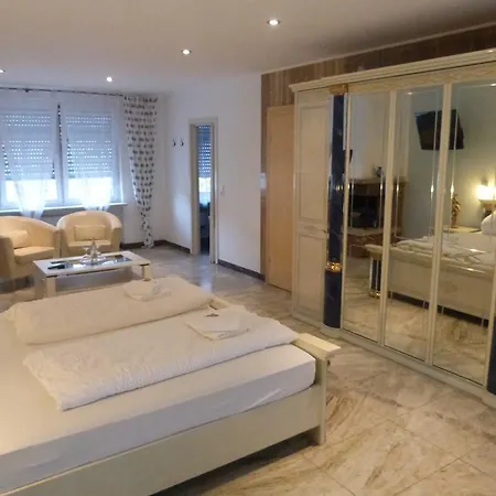 Winzergasthof Zum Kellerstuebchen Guest house