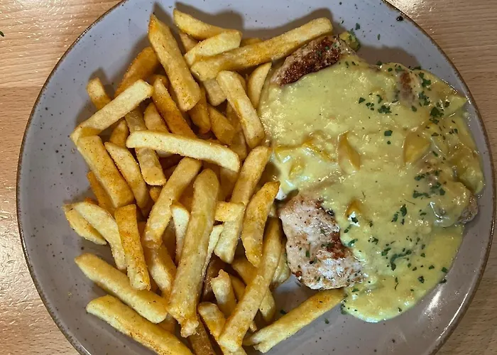 Konukevi Winzergasthof Zum Kellerstuebchen Mehring (Rhineland-Palatinate)