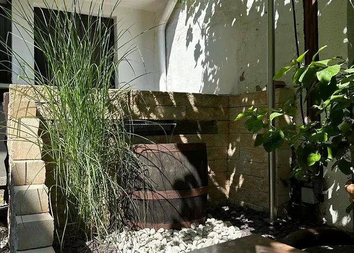 Winzergasthof Zum Kellerstuebchen Konukevi