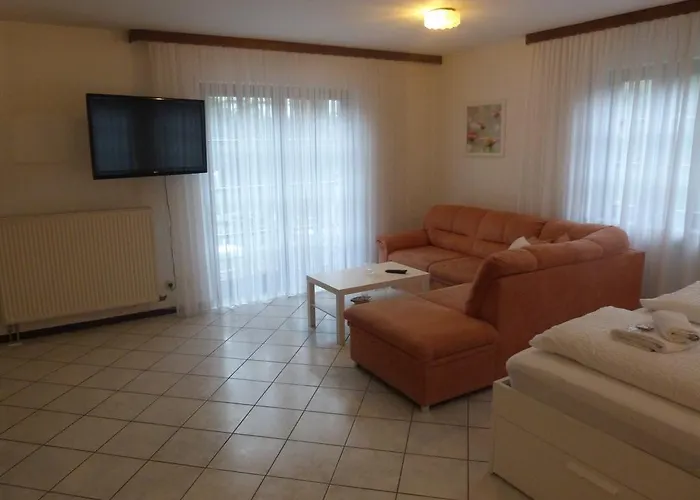 Winzergasthof Zum Kellerstuebchen Konukevi 3*