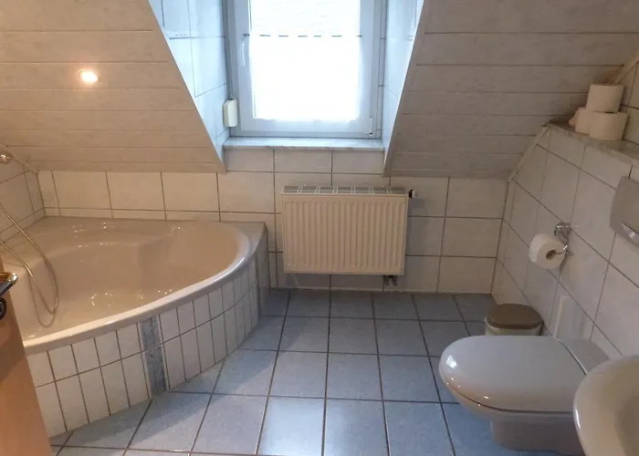 Winzergasthof Zum Kellerstuebchen Konukevi Mehring (Rhineland-Palatinate)